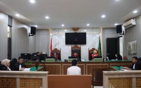 Dituntut Hukuman Mati, Altafasalya Ardnika Basya Dihadiahi Tasbih oleh JPU - JPNN.com Jabar