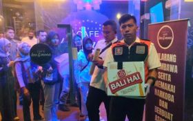 Satpol PP Surabaya Masih Temui RHU Melanggar Saat Ramadan, Puluhan Miras Disita - JPNN.com Jatim