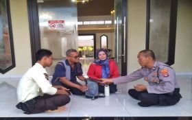 Aiptu Supriyanto Kembalikan Uang Pemudik Rp 100 Juta, Kapolda Lampung Berikan Penghargaan Sekolah Perwira - JPNN.com Lampung