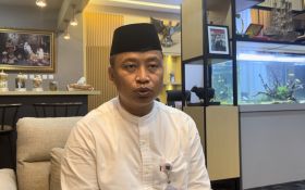 Demi Maju Pilkada Depok, Supian Suri Lepaskan Dua Jabatan Mentereng - JPNN.com Jabar