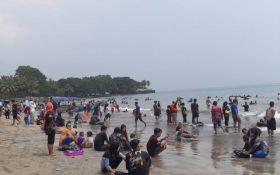 Kunjungan Wisatawan ke Pantai Anyer-Carita Mencapai 62 Ribu - JPNN.com Banten