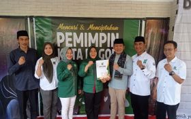 Dokter Rayendra Jadi Balon Wali Kota Bogor Pertama yang Mengembalikan Formulir ke PKB - JPNN.com Jabar