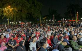 Ribuan Penonton Memadati Balai Kota Depok Demi Nobar Indonesia vs Uzbekistan - JPNN.com Jabar