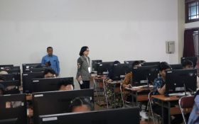 Pesan Penting Plt Rektor UNS Solo untuk Peserta UTBK, Simak! - JPNN.com Jateng