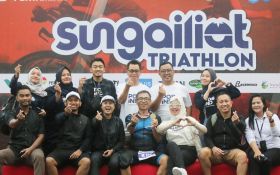 Dukung Sport Tourism, Dirut PosIND Ikut Ramaikan Sungailiat Triathlon 2024 - JPNN.com Jabar