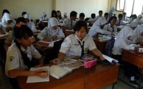 Jumlah Sekolah Tak Sebanding dengan Siswa, Mbak Ita Sebut akan Bangun Tiga SMPN di Semarang - JPNN.com Jateng