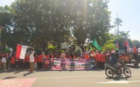 ITS PKU Muhammadiyah Solo Menggelar Aksi Damai Bela Palestina  - JPNN.com Jateng