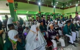 Besok, 360 Calon Haji Kloter Pertama Embarkasi Solo Akan Berangkat ke Tanah Suci - JPNN.com Jateng