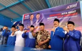 Fattah Jasin Daftar Pilkada Pamekasan ke Demokrat Didampingi Imam Utomo - JPNN.com Jatim