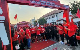 Simbol Api Perjuangan PDIP, Obor Abadi Mrapen Dikirab dari Semarang Menuju ke Jakarta - JPNN.com Jateng