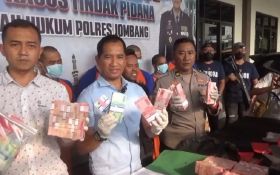 Polres Jombang Ungkap Peredaran Upal Rp1 miliar, 4 Orang Sindikat Diringkus - JPNN.com Jatim