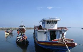 Perahu di Sumenep Ditabrak Kapal, Tiga Nelayan Dilaporkan Hilang - JPNN.com Jatim