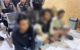 Diduga Hendak Tawuran, Tiga Remaja di Surabaya Kocar-kacir Saat Disergap Polisi - JPNN.com Jatim
