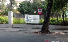 Menjelang Pilkada 2024, Satpol PP Surakarta Tertibkan Spanduk Provokatif - JPNN.com Jateng
