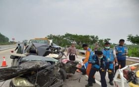 Kecelakaan Maut di Tol Batang-Semarang, Tiga Orang  Asal Blora Tewas - JPNN.com Jateng