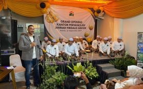 Hadir di Gresik, Biro Travel Jannah Firdaus Siap Penuhi Aturan Haji 2025 - JPNN.com Jatim