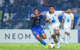 Maung Ompong, Persib Bandung Dipecundangi Port FC Di Hadapan Ribuan Bobotoh - JPNN.com Jabar