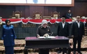 Musyafak Rouf Ditetapkan Jadi Ketua DPRD Jatim, 2 Kursi Wakil Ketua Masih Kosong - JPNN.com Jatim