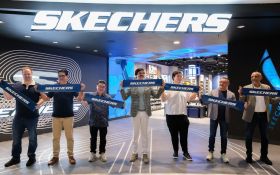 Buka Outlet Flagship di TP 5, Skechers Kenalkan Teknologi Hands Free Slip Ins - JPNN.com Jatim