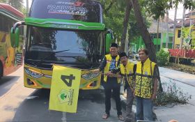 HUT ke-60 Golkar, DPD Surabaya Mulai Berangkatkan Peserta Ziarah Wali 5    - JPNN.com Jatim