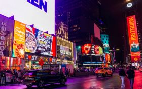 Video Iklan Garuda Futsal League Tampil di Times Square New York - JPNN.com Jatim