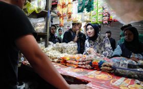 Grebek Pasar Cimindi, Gita KDI Dorong Revitalisasi Pasar Tradisional - JPNN.com Jabar