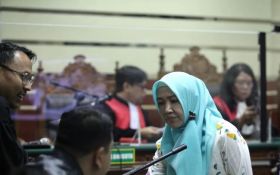 Mantan Kasubag BPPD Sidoarjo Siska Wati Divonis 4 Tahun Atas Korupsi Insentif Pegawai - JPNN.com Jatim