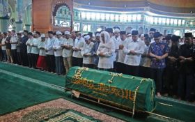 Almarhum Ismet Iskandar Berjasa Besar dalam Pembangunan Tangerang - JPNN.com Banten