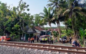 Pria di Kulon Progo Tewas Tertabrak Kereta Api Taksaka - JPNN.com Jogja