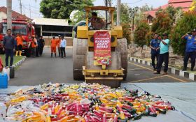 Dalam Sebulan Polres Bantul Sita Ribuan Botol Miras - JPNN.com Jogja