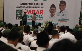 Ribuan Kader PKB Bekasi Siap Menangkan Acep Adang-Gita KDI di Pilgub Jabar 2024 - JPNN.com Jabar