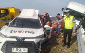 Insiden di Tol Batang-Pemalang, Mobil Kru TV Nasional Kecelakaan, 3 Orang Meninggal - JPNN.com Jateng