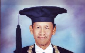 Mantan Rektor UGM Prof Ichlasul Amal Berpulang - JPNN.com Jogja