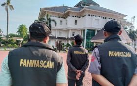 Bawaslu Karawang Siapkan 4.192 Pengawas Demi Mengawasi Masa Tenang Pilkada - JPNN.com Jabar