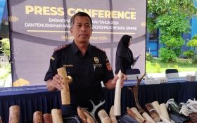 Bea Cukai Juanda Musnahkan Barang Sitaan Rp86,9 Miliar, Ada Gading Gajah-Tanduk Rusa - JPNN.com Jatim