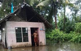 Hujan Lebat, Banjir Melanda Cilacap, BPBD Siaga - JPNN.com Jateng