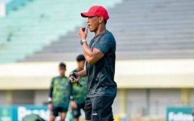 Lawan Persipura, Pelatih Persela Minta Pemain Berjuang Ekstra Demi 3 Poin - JPNN.com Jatim