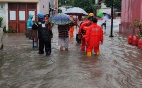 Sejumlah Wilayah di Jember Dilanda Banjir Setinggi 1 Meter, 120 KK Terdampak - JPNN.com Jatim