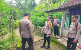 Rumah Rusak Akibat Tanah Gerak, Puluhan Warga di Trenggalek Terpaksa Mengungsi - JPNN.com Jatim