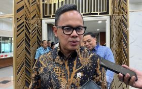  Wamendagri Ikut Merespons Soal Wacana Pilkada Lewat DPRD, Begini Kalimatnya - JPNN.com Jatim