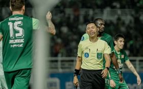 Persebaya Kritik Wasit dan VAR, Minta Transparansi dalam Kompetisi Liga 1 - JPNN.com Jatim