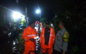 Diguyur Hujan Deras Sore-Malam, 245 Rumah di Malang Terdampak Banjir - JPNN.com Jatim