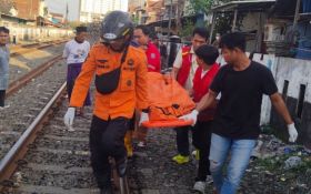 2 Pemotor di Surabaya Tewas Tertabrak Kereta di Dupak Rukun Surabaya - JPNN.com Jatim