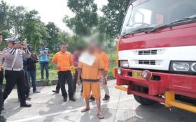 Prarekonstruksi Kecelakaan di Tol Pandaan-Malang, Sopir Truk Peragakan 24 Adegan - JPNN.com Jatim