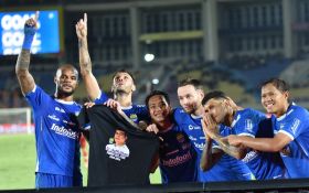 Kado Tahun Baru untuk Bobotoh, Persib Juara Paruh Musim Liga 1 Indonesia - JPNN.com Jabar