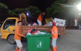 Cegah Penumpukan Sampah, DLH Tangerang Siagakan Petugas di Titik Keramaian - JPNN.com Banten