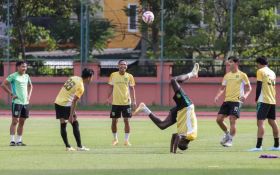 Kadek Raditya Siap Sambut Persaingan dengan Pemain Baru di Persebaya - JPNN.com Jatim