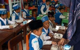 Siswa ABK di Tulungagung Belum Terima Program Makan Bergizi Gratis - JPNN.com Jatim