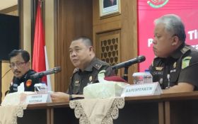 Kejagung Dalami Peran Panitera Siswanto dalam Kasus Suap Vonis Ronald Tannur - JPNN.com Jatim