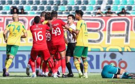 Pelatih Persebaya dan Malut United Puji Kinerja Wasit Korea Ko Hyung-jin - JPNN.com Jatim